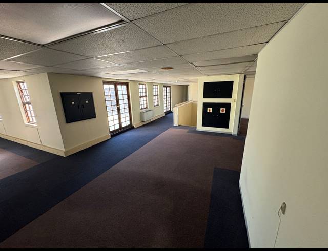 673M² OFFICE TO LET IN EASTGATE